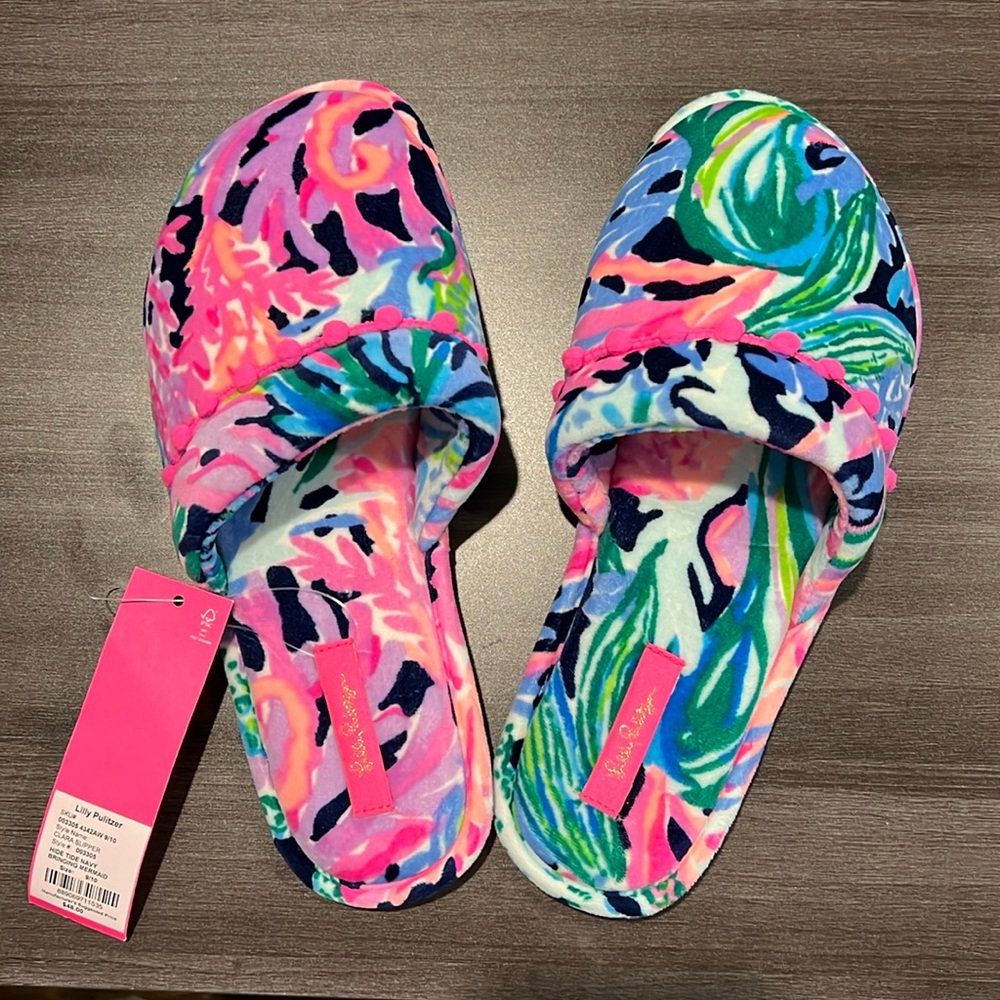 BRAND NEW!! Lilly Pulitzer Slippers Size 9/10 with Lilly Pulitzer dust proof bag
